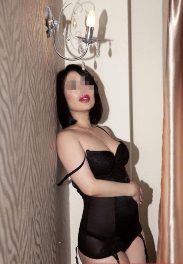 Проститутка Ольга 25 лет, у метро Черная речка  +7(981)285-07-98