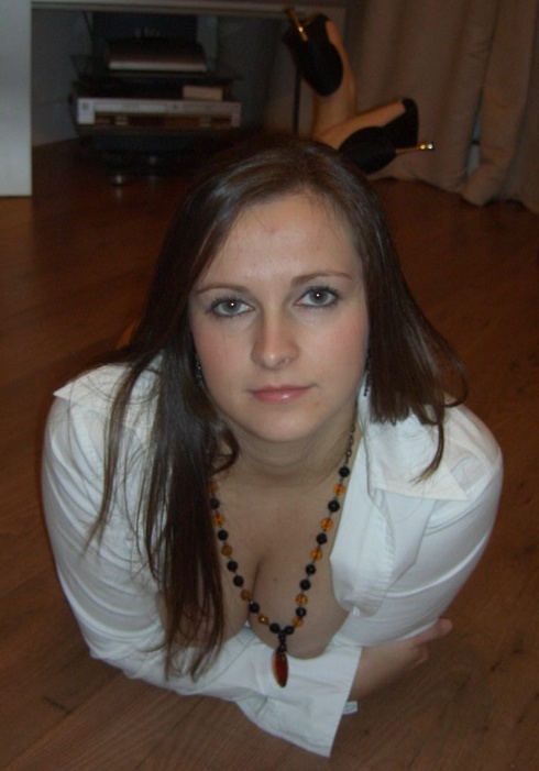 Проститутка Алёна 25 лет, у метро Площадь Мужества  +7(981)266-85-01