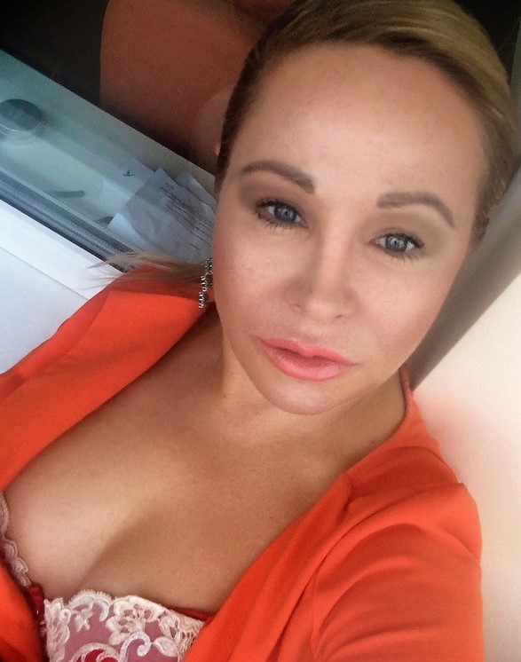 Проститутка Карина 22 года, у метро Московская  +79811554285