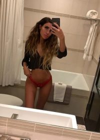 Проститутка Алена 21 год, у метро Горьковская  +7(981)289-01-65 - фото 1